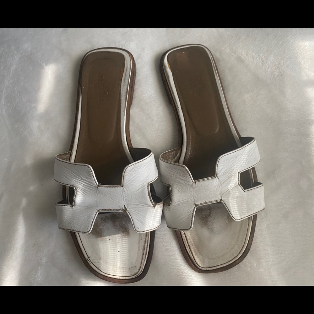Hermès Oran sandals